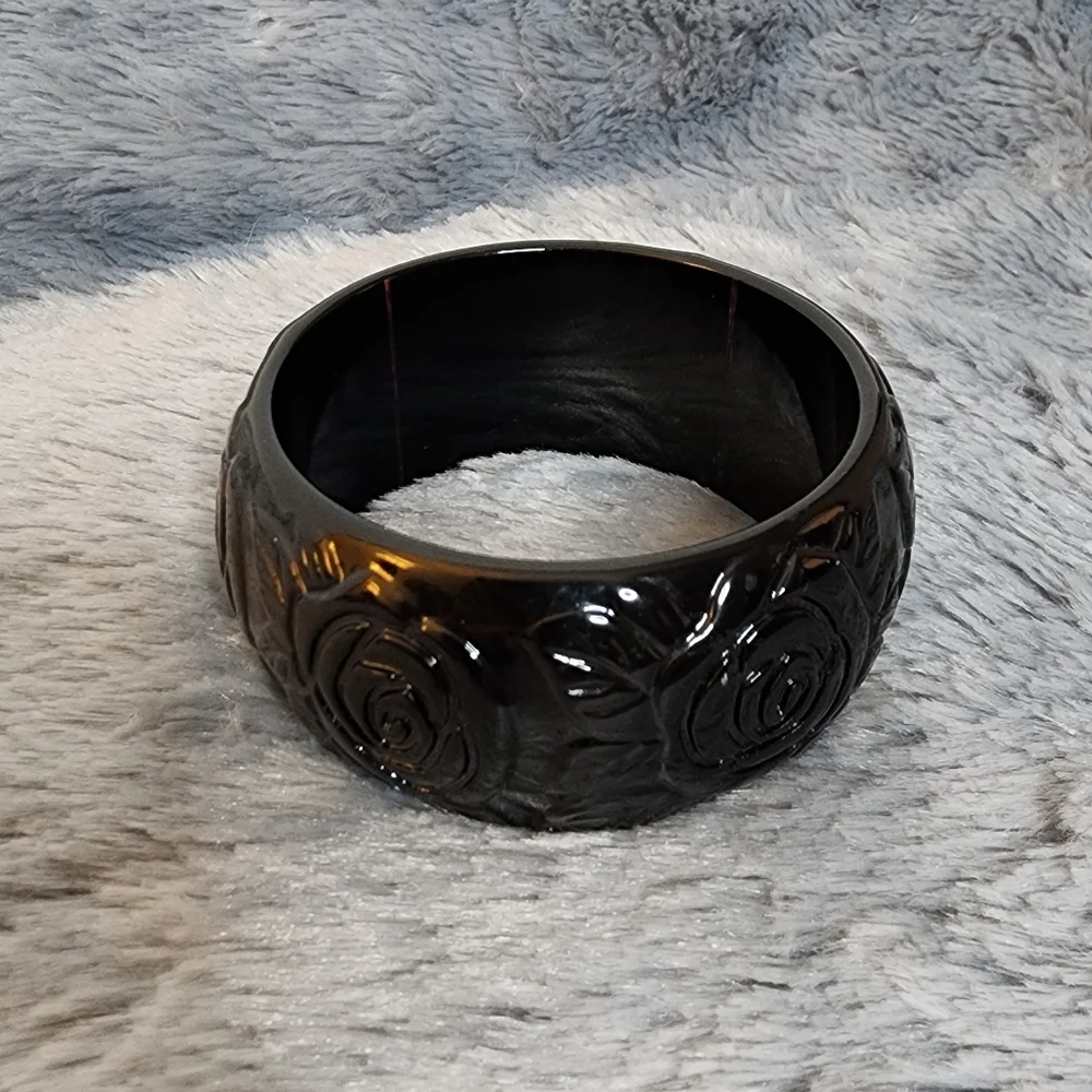 Black Lucite Chunky Wide Bangle Bracelet Vintage